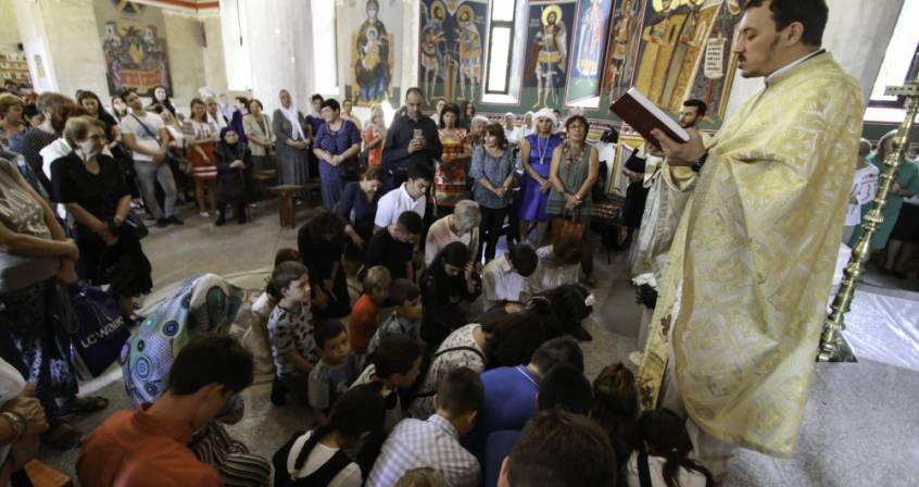 Rugaciune de binecuvântare a elevilor la început de an școlar in biserica Iancu Vechi Matasari 