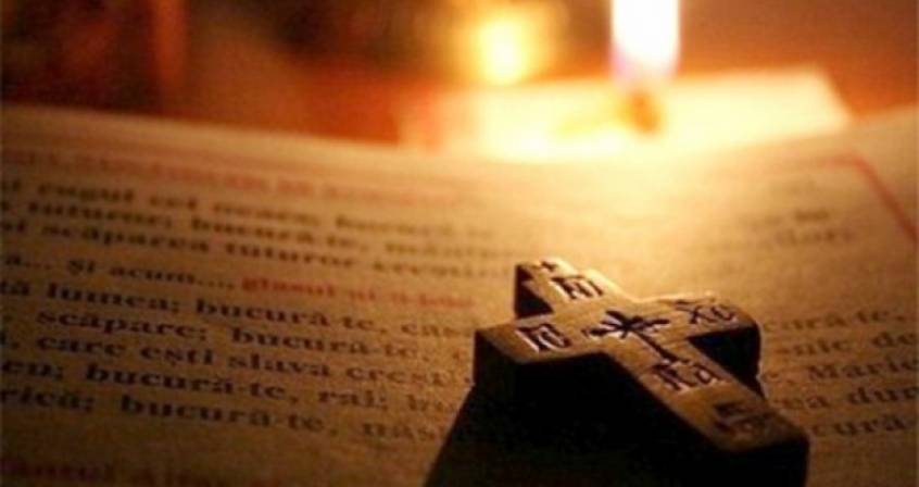 PROGRAM  LITURGIC ÎN PERIOADA POSTULUI SFINTELOR PAŞTI